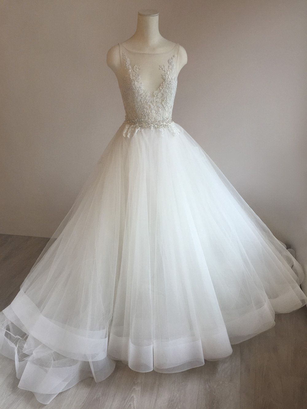 Lazaro Flower Girl Dresses